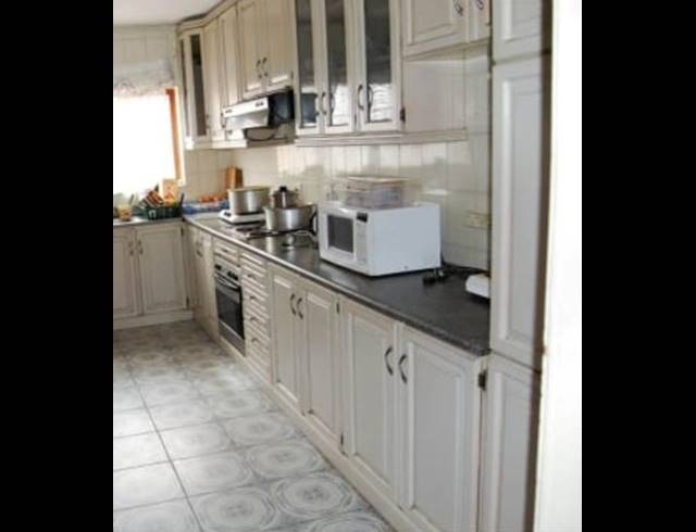 6 BEDROOM HOUSE FOR SALE IN RESERVOIR HILLS